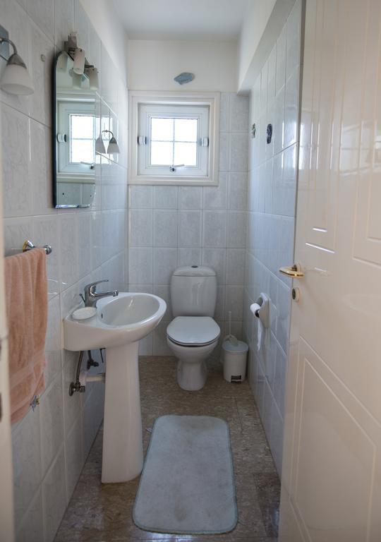 Merab Center Villas Айя Напа Екстериор снимка